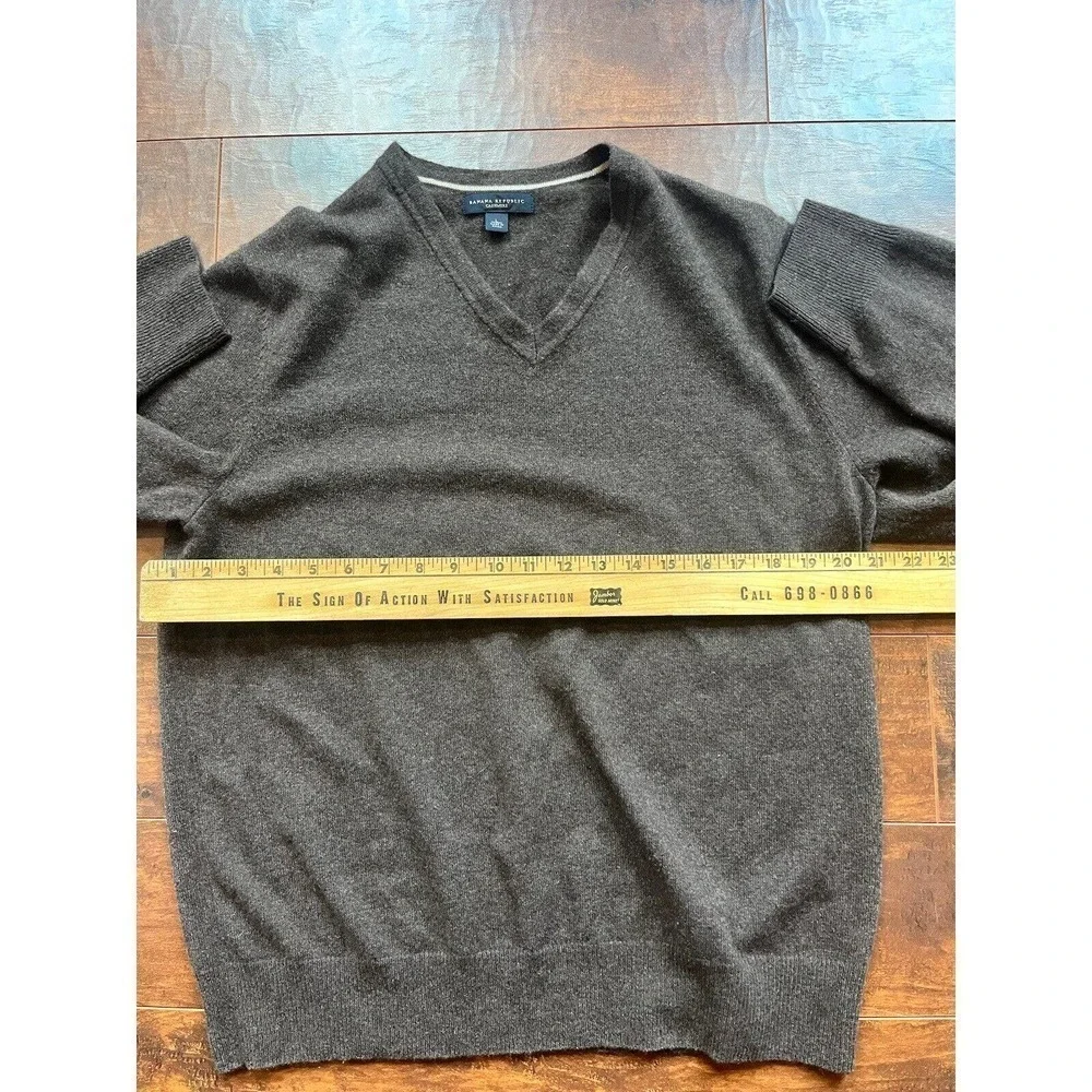 Banana Republic 100% Cashmere V-Neck Pullover Sweater Brown Mens Size Large